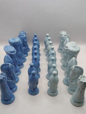 Vintage Duncan Ceramic Hand Painted Chess Set Blue Hue's, Full 32-Piece Set